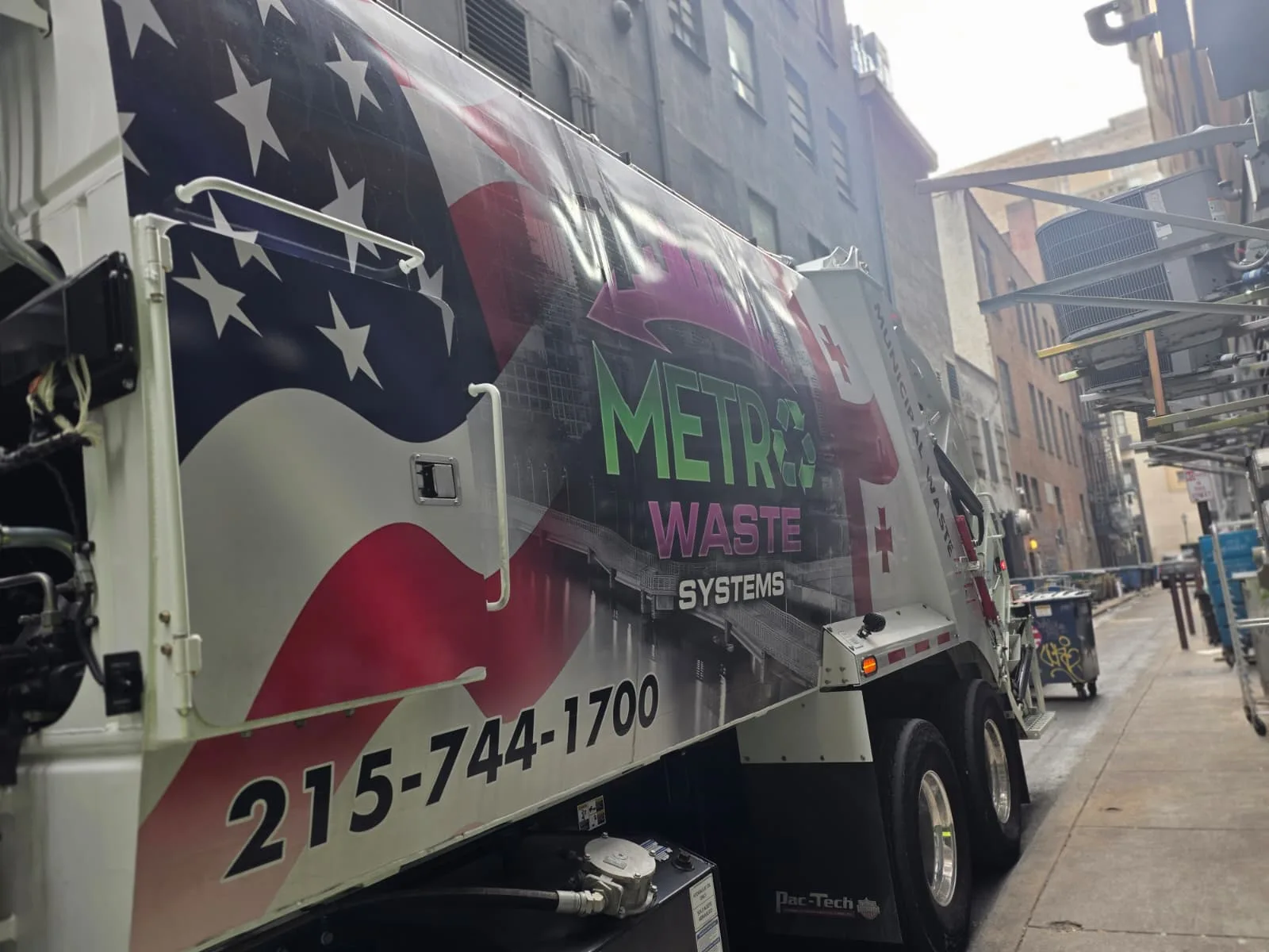 Metro Waste Solutions commercial waste pickup at a Philadelphia metro business location — reliable trash service photo 1