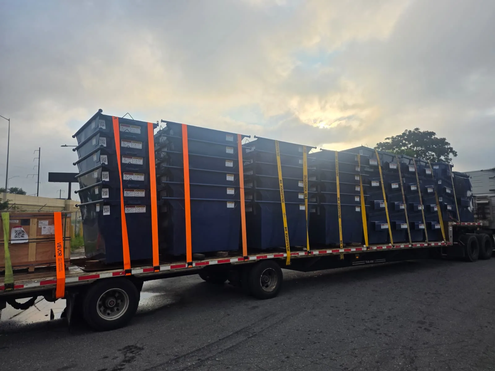 Metro Waste Solutions containers in the Philadelphia metro area — real fleet photo 2