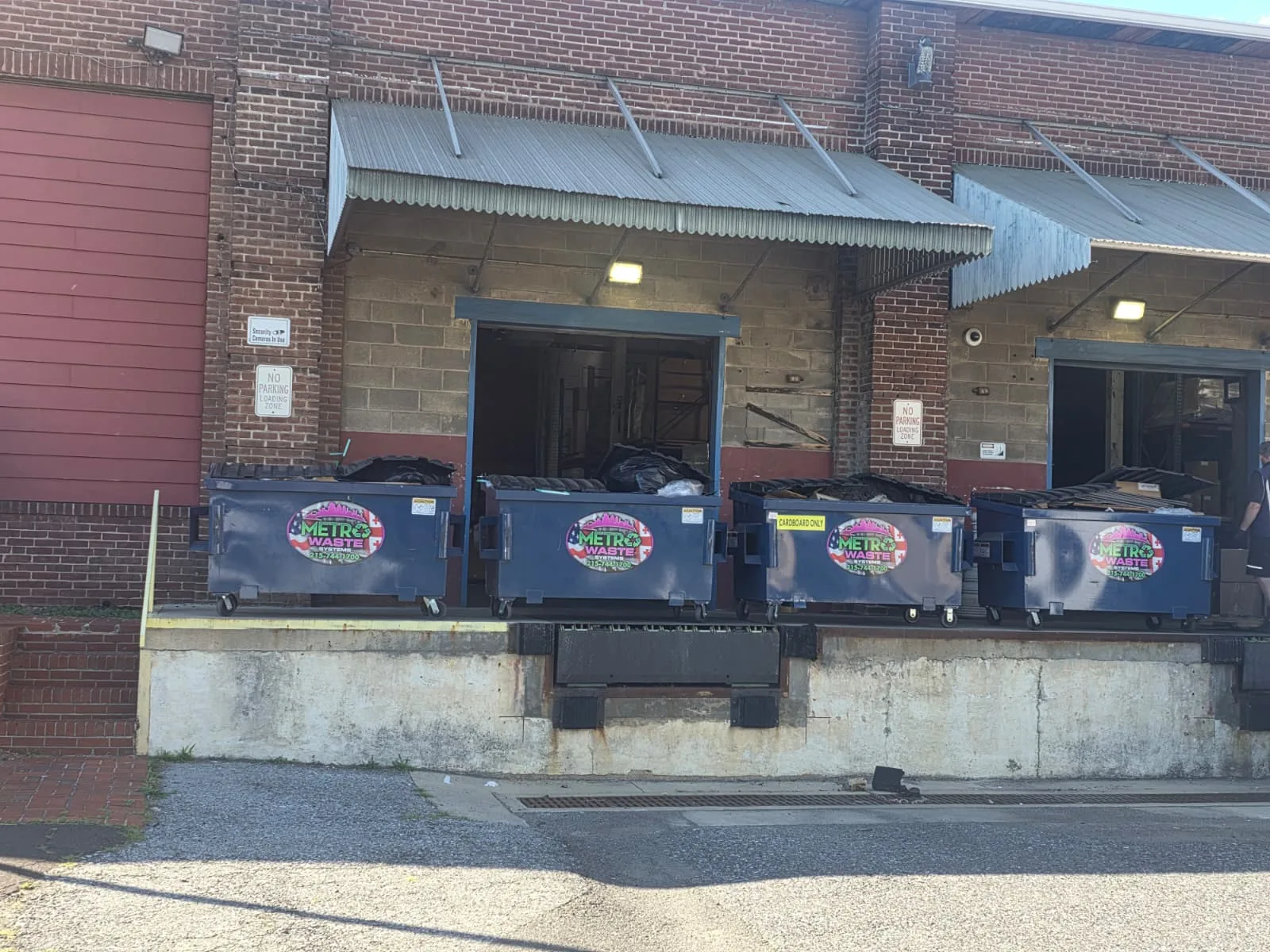 Metro Waste Solutions commercial waste fleet and yard operations in Philadelphia — trucks, containers and dispatch photo 4