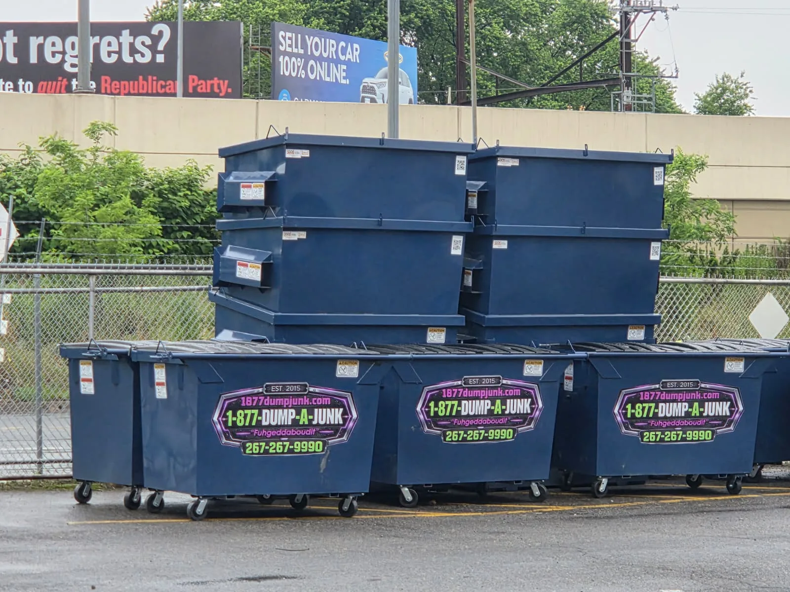 Metro Waste Solutions commercial waste fleet and yard operations in Philadelphia — trucks, containers and dispatch photo 9