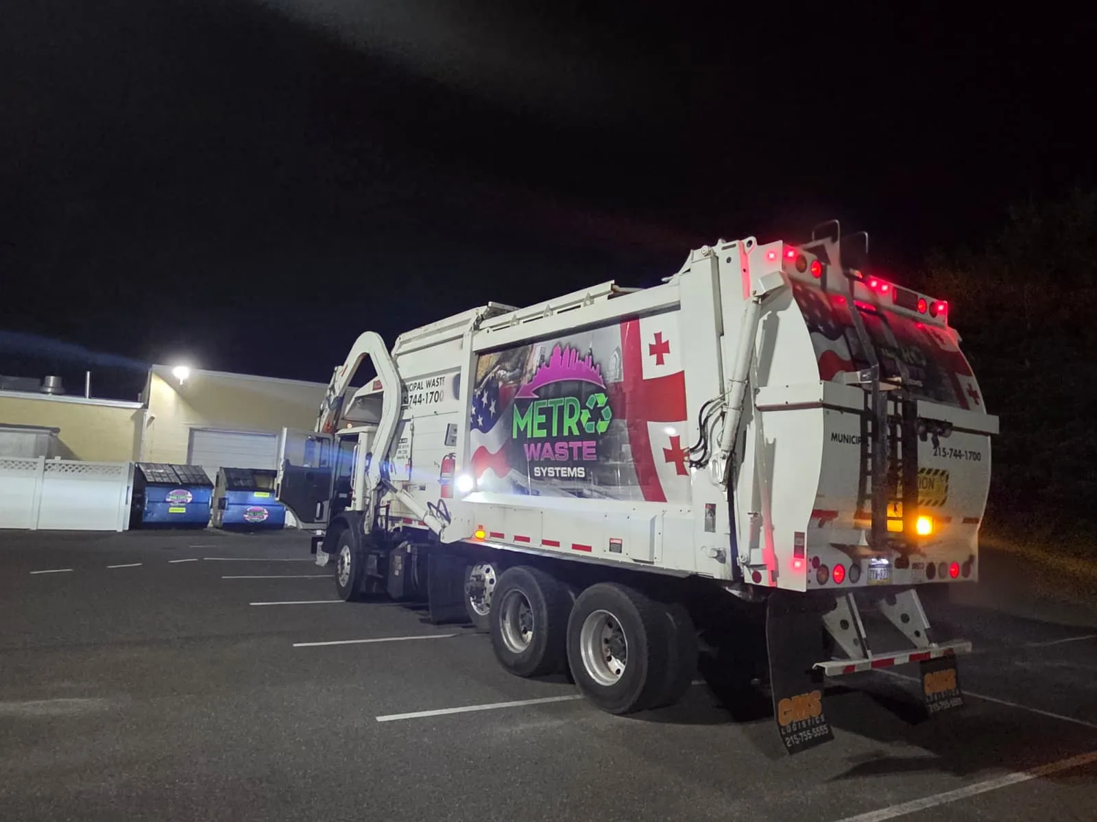Metro Waste Solutions front-load service in the Philadelphia metro area — real fleet photo 15
