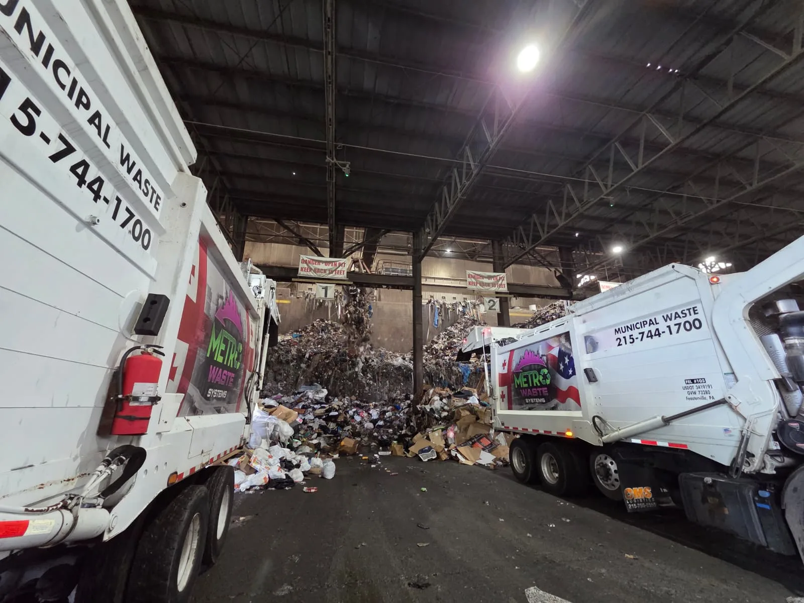 Metro Waste Solutions front-load service in the Philadelphia metro area — real fleet photo 34