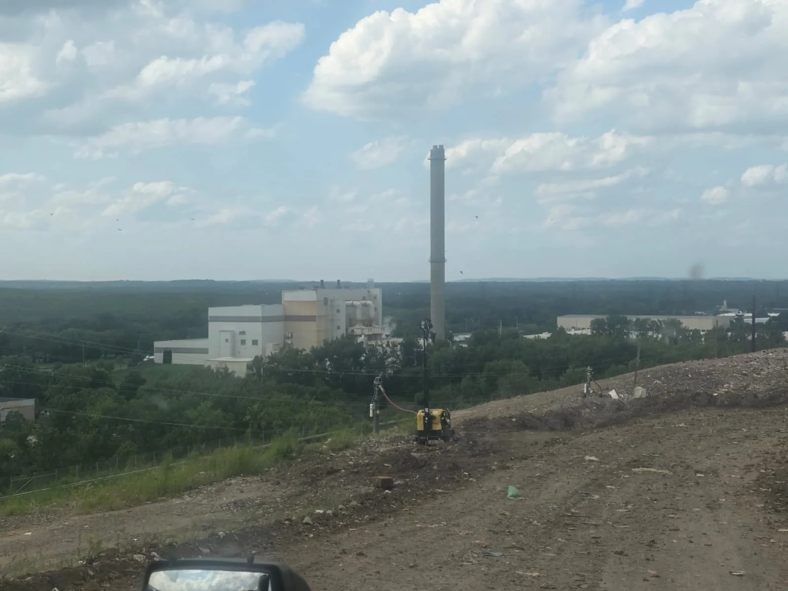 Metro Waste Solutions landfill hauling in the Philadelphia metro area — real fleet photo 11