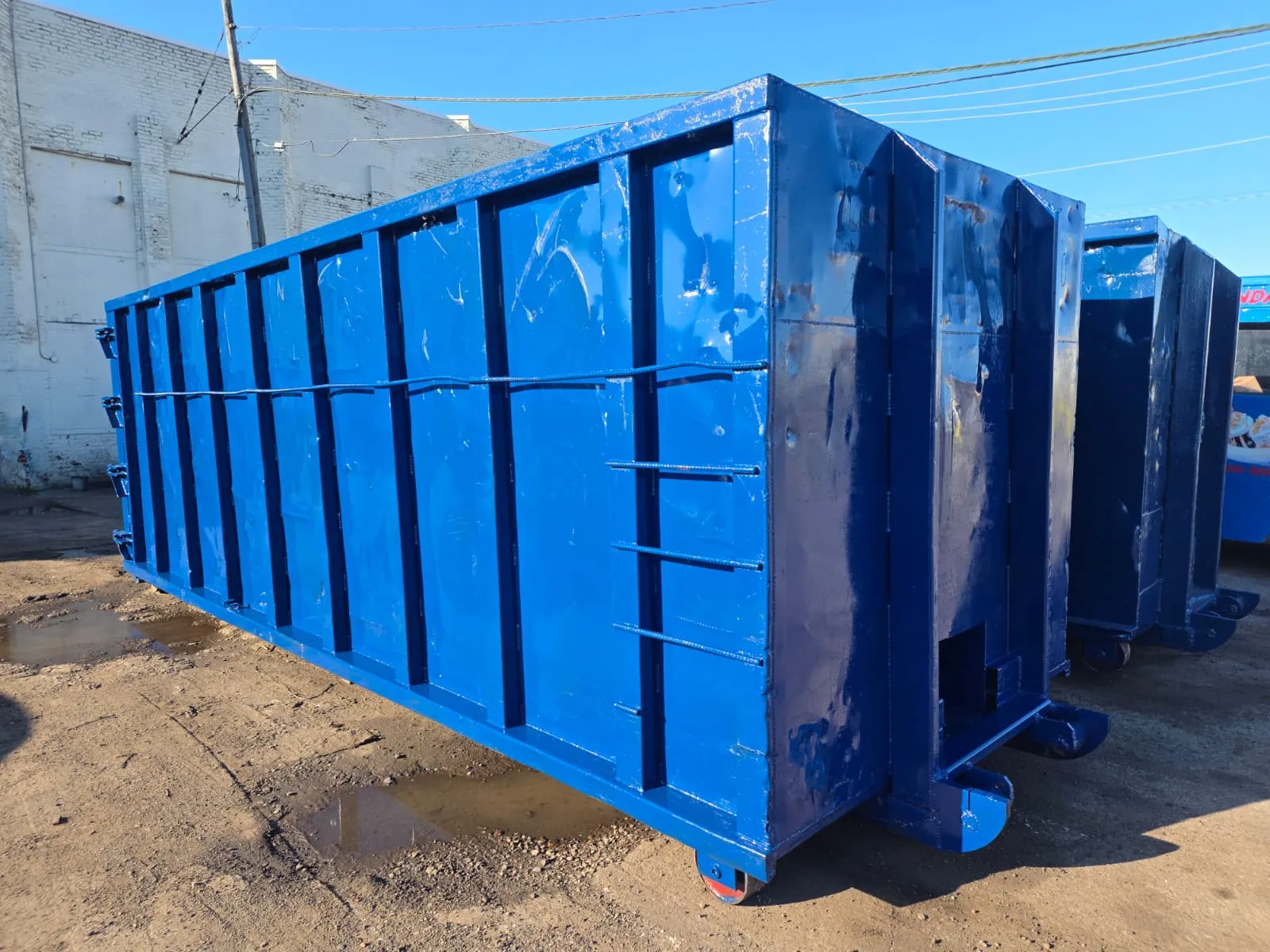 Locally owned Metro Waste Solutions fleet serving Philadelphia, Bucks, Montgomery and Delaware County — commercial waste photo 8