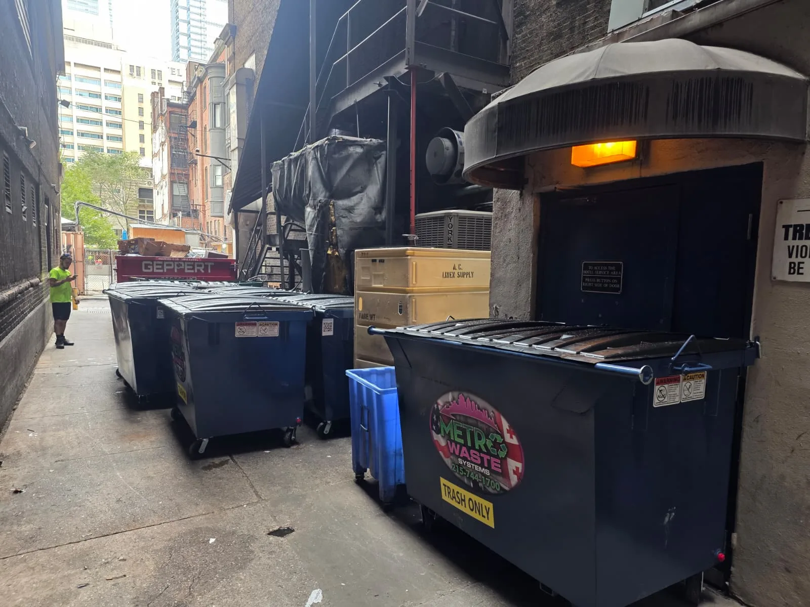 Metro Waste Solutions rear-load collection in the Philadelphia metro area — real fleet photo 7