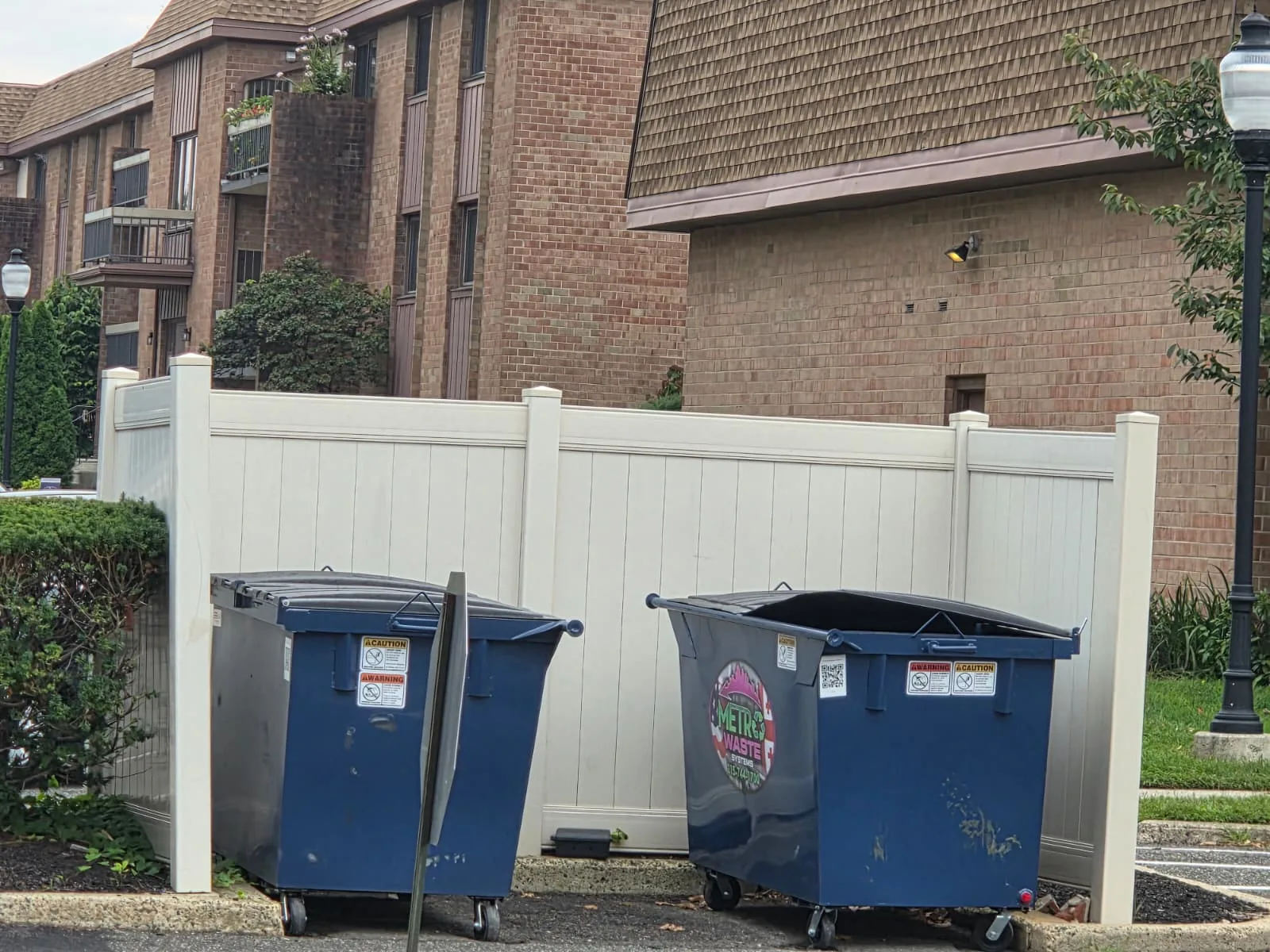 Metro Waste Solutions rear-load collection in the Philadelphia metro area — real fleet photo 25