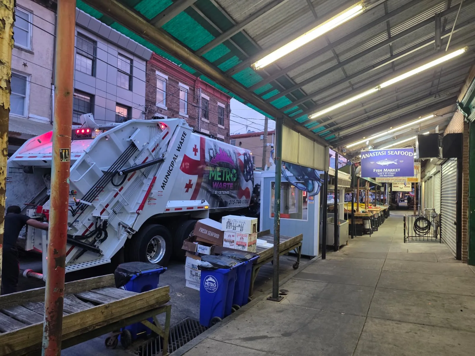 Commercial recycling and cardboard collection operations by Metro Waste Solutions serving Philadelphia businesses — photo 2