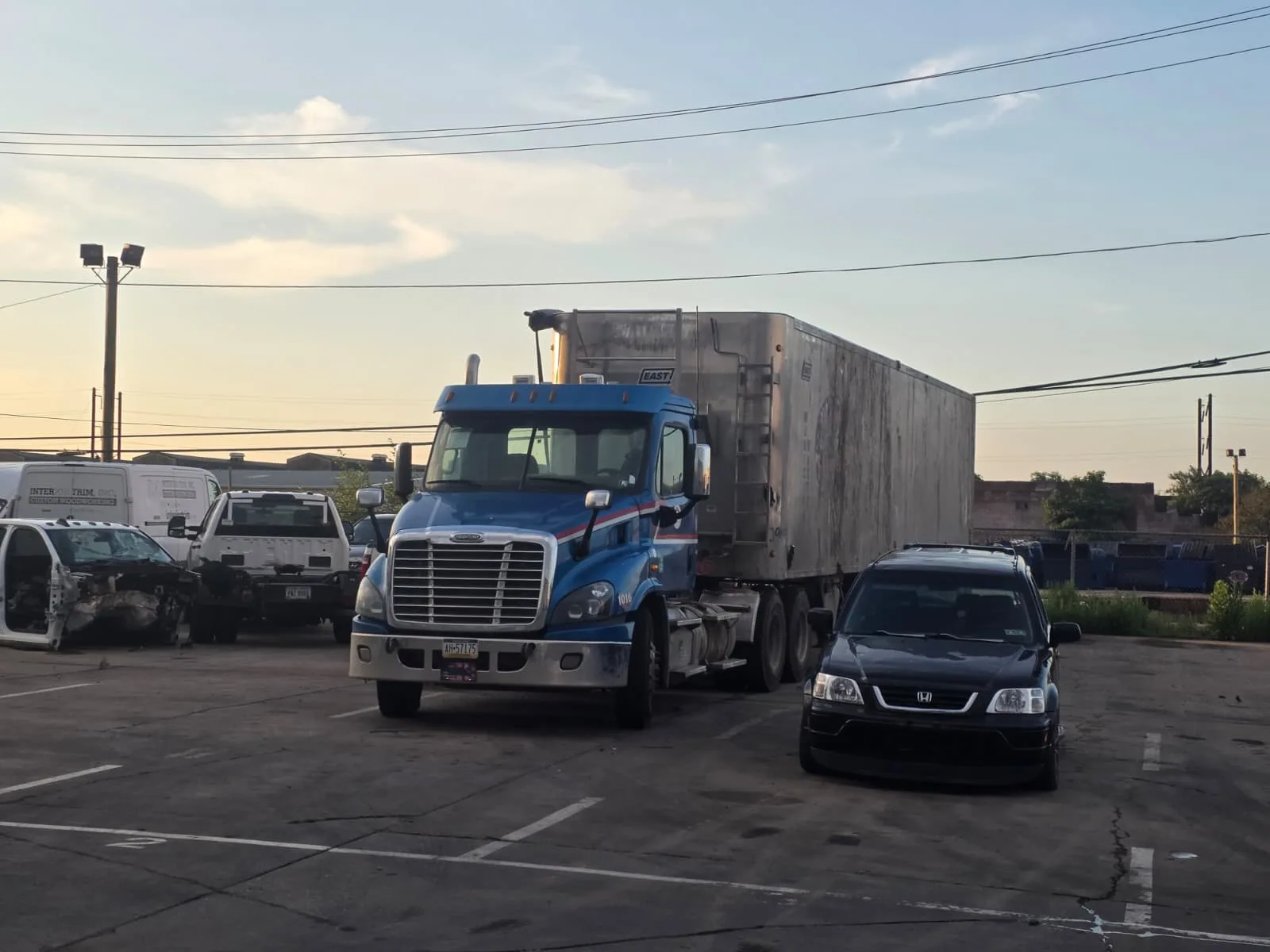 Commercial recycling and cardboard collection operations by Metro Waste Solutions serving Philadelphia businesses — photo 4