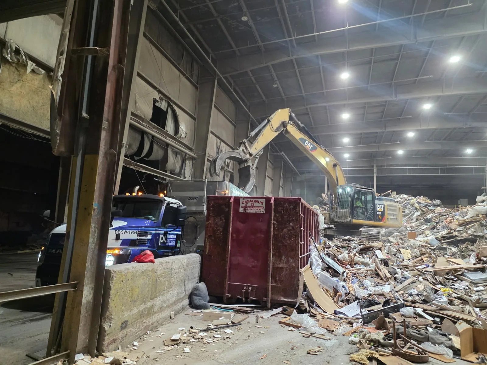 Metro Waste Solutions transfer station in the Philadelphia metro area — real fleet photo 9