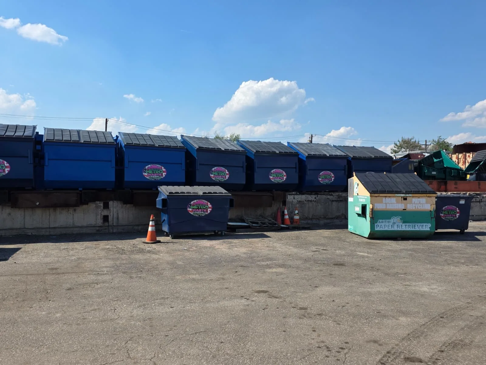 Transfer station haul-out and commercial waste hauling by Metro Waste Solutions in the Philadelphia region — photo 9